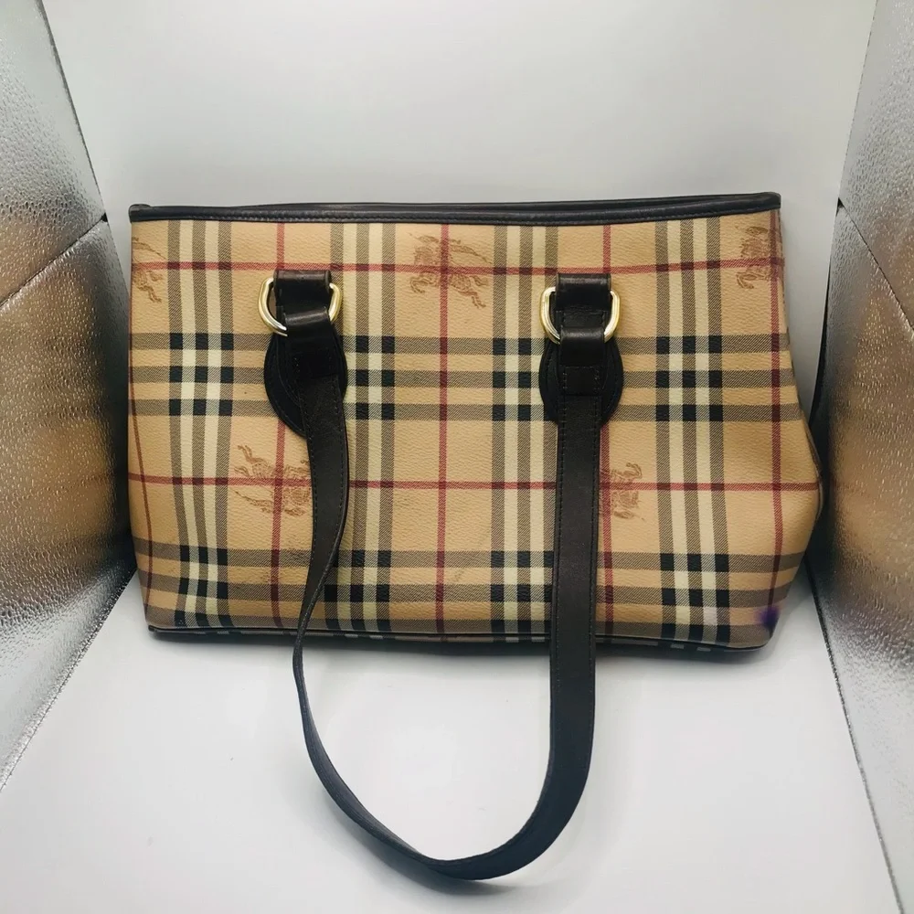 Burberry Beige Haymarket Check Regent Tote Bag - Picture 3 of 16